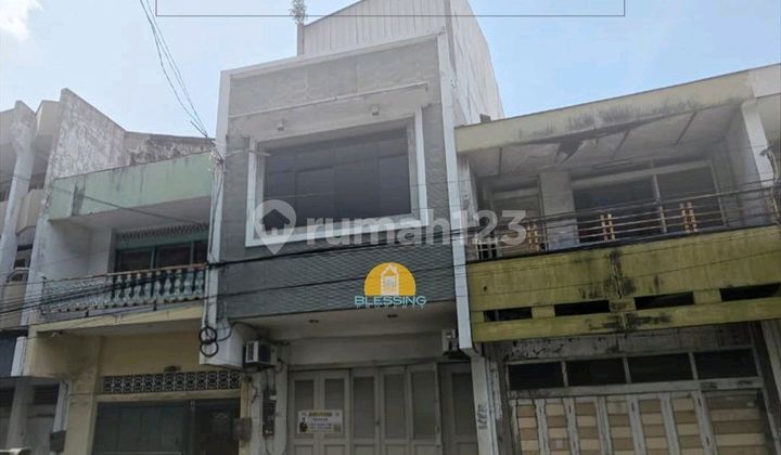 Suitable for Culinary Business. Central City Location. Near Schools and Culinary Center in Wotgandul.