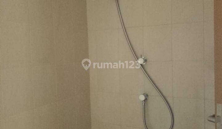 Dijual unit sudio Apartemen Victoria Square karawaci Tangerang bisa nego view pool 2