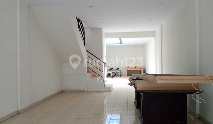 For Sale: Ruko Taman Royal 1 Tanah Tinggi Tangerang 2