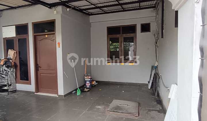 Disewakan Rumah di Duta Garden Jakarta Barat 2