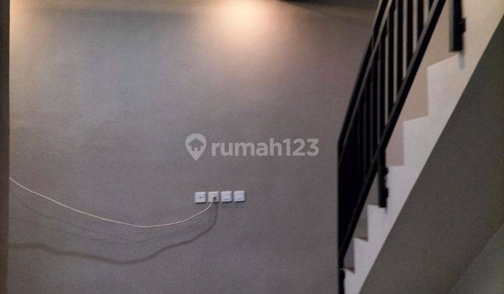 Rumah Minimalis Murah 2 Lantai Selangkah Stasiun Cakung 2