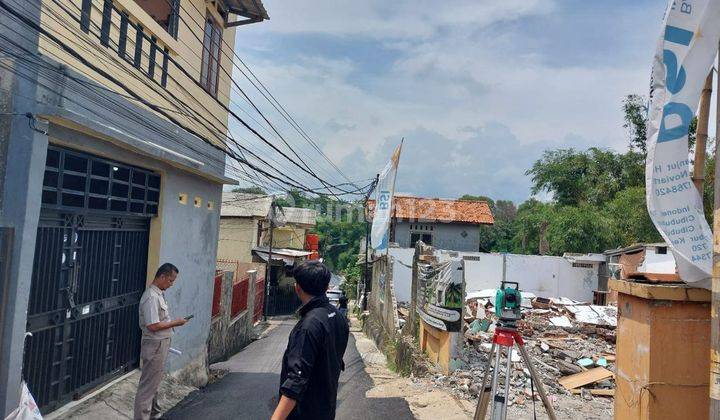 Rumah 2 Lantai Di Kalisari Pasar Rebo, 5 Menit Ke Mall Cijantung, 10 Menit Pintu Tol Jorr Dan Jagorawi 2