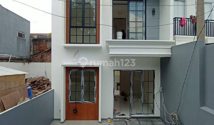 Rumah Lokasi Super Strategis, Fasum Istimewa, Shm, Bebas Banjir 1