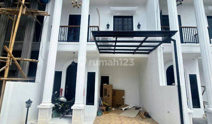 Rumah Mewah 2 Lantai Strategis Dan Terjangkau Akses Langsung Jalan Pahlawan Revolusi, Jakarta Timur