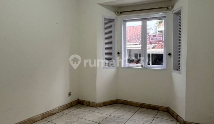 Disewa Rumah Nyaman dan Asri Siap Huni Lokasi di Kota Baru Parahyangan Bandung