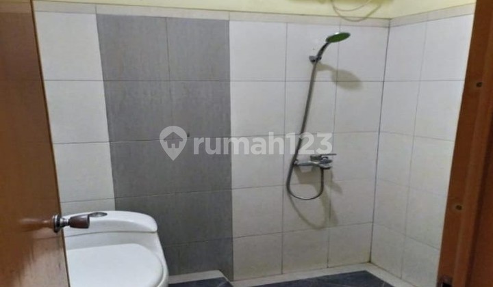 For Sale House + Comfortable Boarding House Ready to Occupy Located in Cipedes Bandung 2