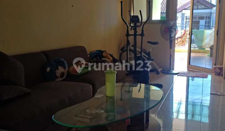 Dijual Rumah 2 Lantai Siap Huni Semi Furnished Lokasi Strategis di Ciwastra Griya Indah Bandung