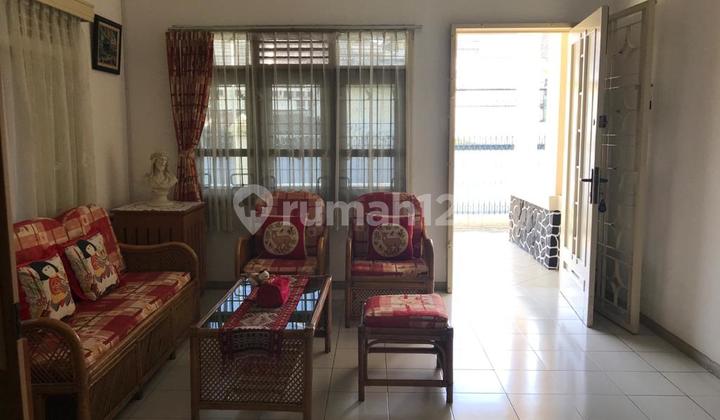 Dijual Rumah Nyaman Siap Huni Model Klasik Pusat Kota Lokasi di Jalan Sunda Bandung 2