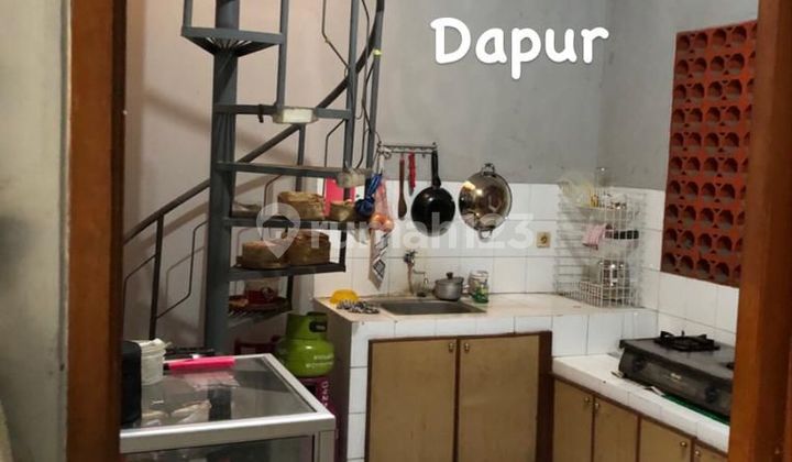 For Sale Fully Furnished Comfortable Ready-to-Occupy House Located in Sayap Pajajaran, Bandung 2