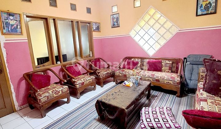 Dijual Rumah & Kost Siap Pakai Lokasi Strategis di Tengah Kota Bandung Dijual Rumah & Kost Siap Pakai Lokasi Strategis di Tengah Kota Bandung