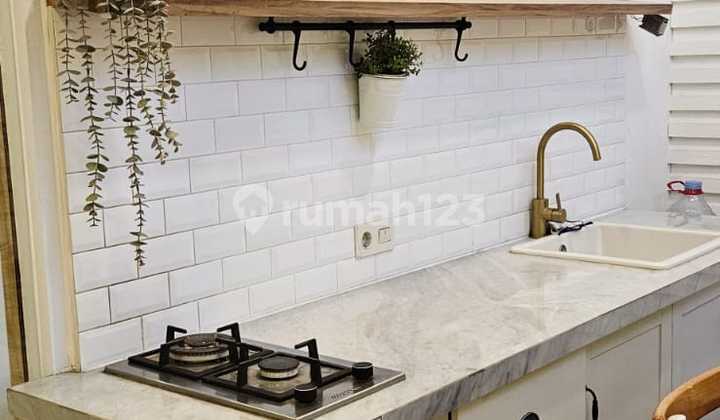 Dijual Rumah Modern Semi Furnished Siap Huni Lokasi di Sukahaji Bandung 2