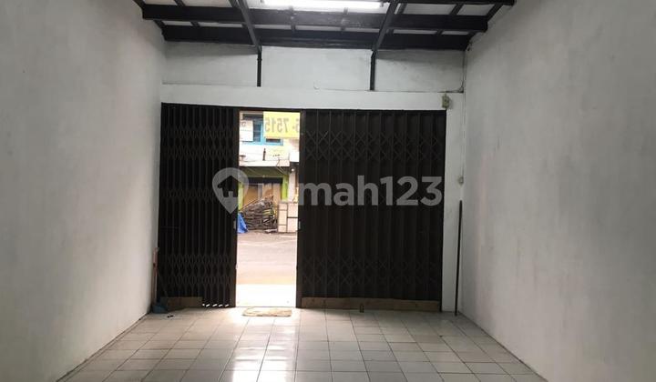 Dijual Ruko 2 Lantai Siap Pakai Cocok untuk Usaha Lokasi Strategis di Dulatip Bandung