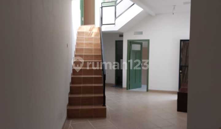 Dijual Rumah dan Kost - Kost an Nyaman Super Terawat Harga Masih Bisa Nego Lokasi Strategis di Buah Batu, Bandung