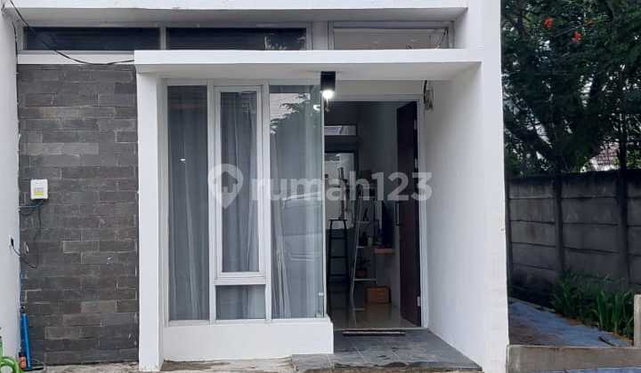 Dijual Rumah Nyaman Terawat Siap Huni Lokasi di Cluster Ciwastra Bandung