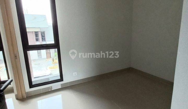 Dijual Rumah Nyaman Siap Huni Lokasi Bagus di Summarecon Cluster Flora Bandung  1