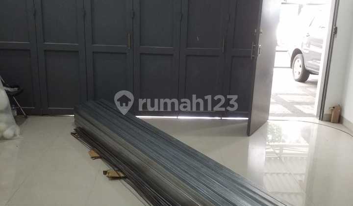 Disewa Ruang Usaha Siap Pakai Nyaman Terawat Lokasi Strategis di Sayap Moh Ramdhan Bandung Disewa Ruang Usaha Siap Pakai Nyaman Terawat Lokasi Strategis di Sayap Moh Ramdhan Bandung