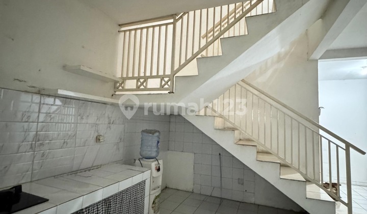 FOR RENT: A COMFORTABLE 2-STORY HOUSE, READY TO OCCUPY, STRATEGICALLY LOCATED IN SURYALAYA, BANDUNG FOR RENT: A COMFORTABLE 2-STORY HOUSE, READY TO OCCUPY, STRATEGICALLY LOCATED IN SURYALAYA, BANDUNG