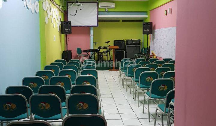 Disewakan Ruko 3 Lantai Nyaman siap Pakai Lokasi di Pasirkaliki Bandung 2