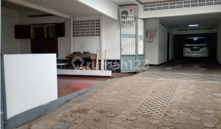 Disewakan Rumah 2 Lantai Nyaman Siap Huni Minimalis Lokasi di Karangsetra Bandung 2