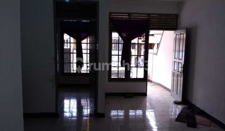 Dijual Rumah Siap Huni Nyaman Terawat Lokasi Strategis di Taman Cibaduyut Indah 1 Bandung Dijual Rumah Siap Huni Nyaman Terawat Lokasi Strategis di Taman Cibaduyut Indah 1 Bandung