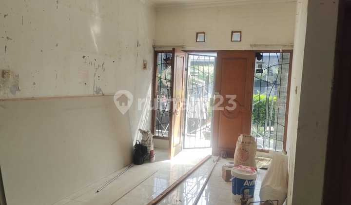 Dijual Rumah 2 Lantai Nyaman Terawat Siap Huni Lokasi di Pasadena Bandung Dijual Rumah 2 Lantai Nyaman Terawat Siap Huni Lokasi di Pasadena Bandung