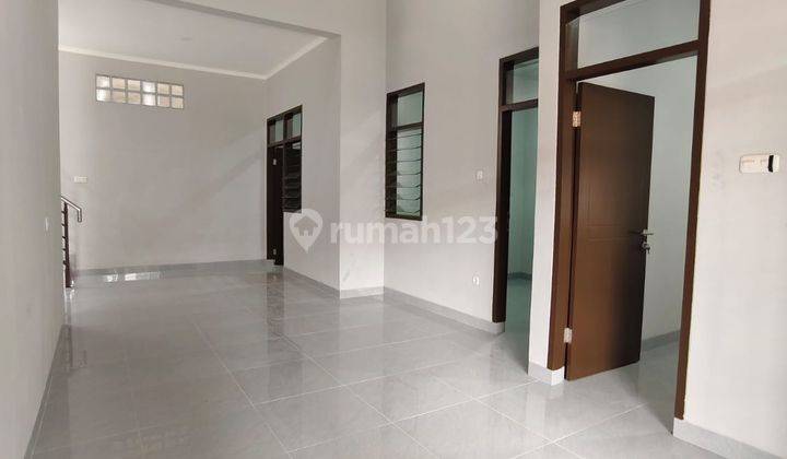 Dijual Rumah Full Renov Nyaman Siap Huni Lokasi di Taman Kopo Indah 1 Bandung 2