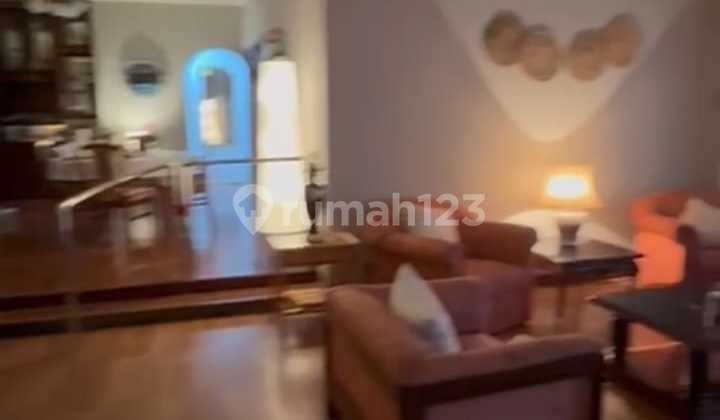 Dijual Rumah Mewah Full Furnished Siap Huni Lokasi di Setrasari Bandung