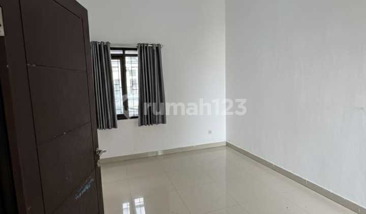 Dijual Rumah Siap Huni Nyaman Terawat Lokasi Strategis di Daerah Sayap Antapani Bandung Dijual Rumah Siap Huni Nyaman Terawat Lokasi Strategis di Daerah Sayap Antapani Bandung