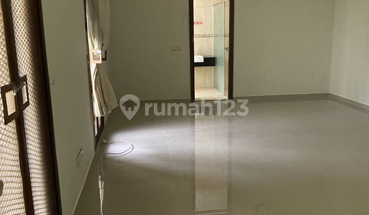 Disewakan Rumah Siap Huni Terawat Lokasi di Kota Baru Parahyangan Tatar Wangsakerta Bandung 2