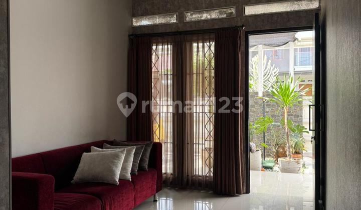 Disewakan Rumah Siap Huni Furnish Lokasi Strategis di Batununggal Bandung