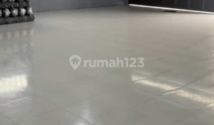 Disewakan Gudang Lingkungan Bersih Siap Pakai Lokasi di Batujajar Bandung