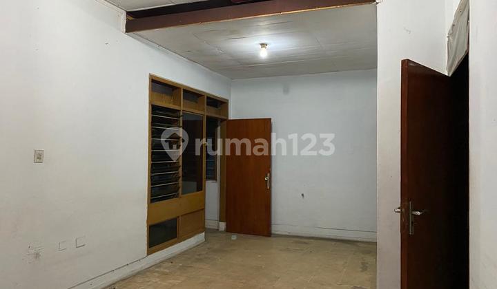 Disewa Rumah 1,5 Lantai Posisi Hook Siap Huni Lokasi di Ciateul Bandung 2