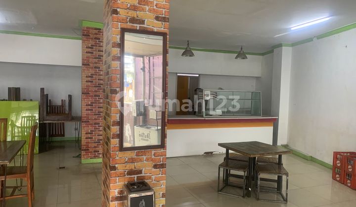 For Rent Comfortable Shop House Ready to Use Strategic Location on Main Road Jatinangor Bandung 2