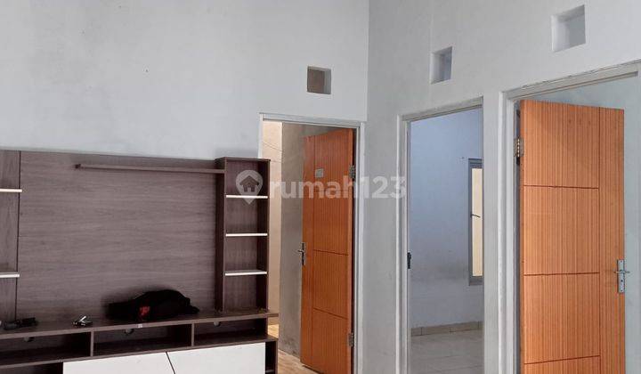 Disewakan Hunian Nyaman dan Aman Semi Furnish Lokasi Strategis di Ciwastra, Bandung 1