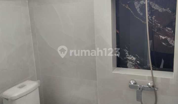 For Sale New Modern Minimalist House, Hook Position, Ready to Occupy, Strategic Location at Kopo Permai 1 Bandung 2