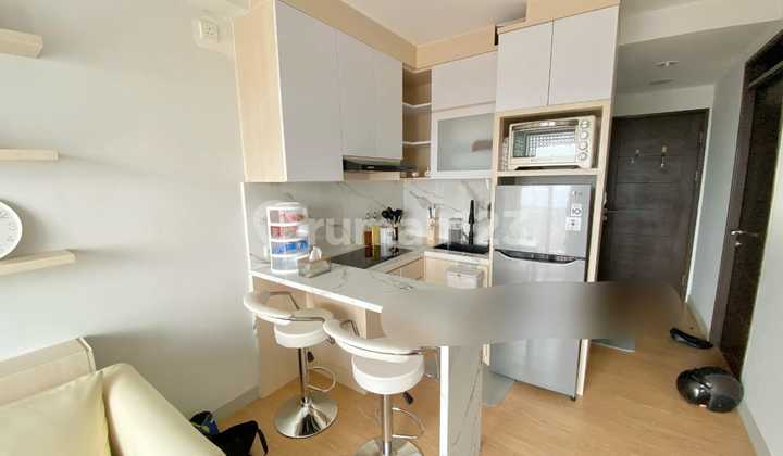 Dijual Apartement Nyaman Siap Huni (Semi Furnish) Lokasi Super Strategis di M Square, Bandung 1