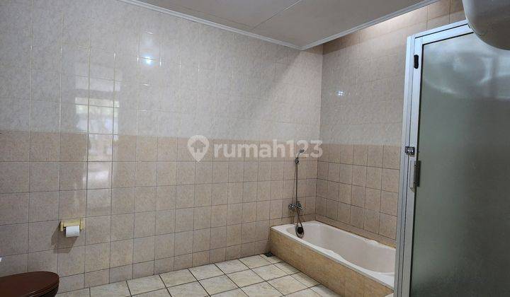 Disewakan Rumah Furnished Nyaman Siap Huni Lokasi di Setrasari Bandung 2
