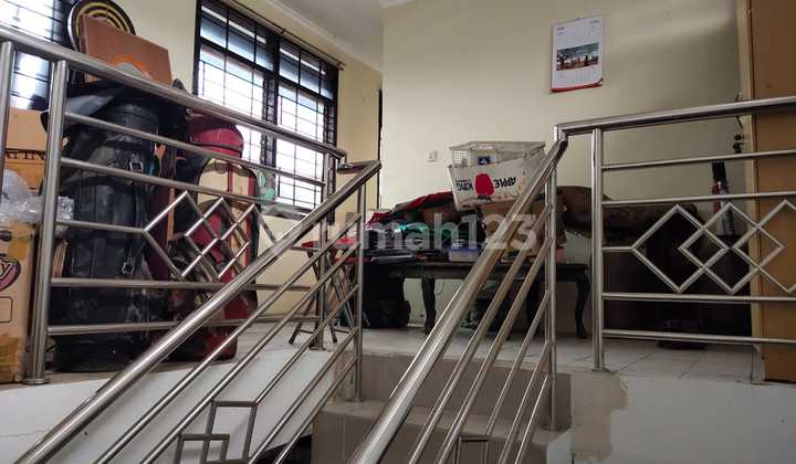 Dijual Rumah 2 Lantai Nyaman Siap Huni Lokasi Strategis di Antapani Bandung 2