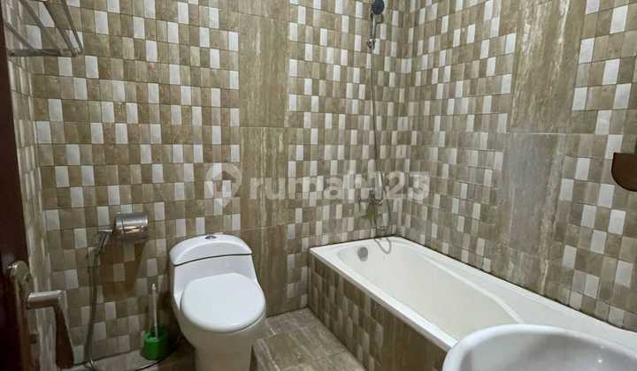 Dijual Rumah Semi Furnish Siap Huni Lokasi Strategis di Antapani Bandung 2