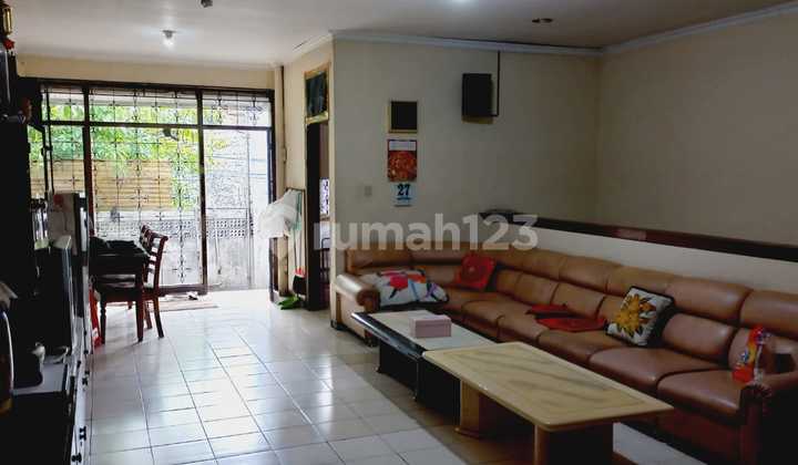Dijual Ruko 2 Lantai Nyaman siap Pakai Lokasi di Jl Sukamaju Bandung 1