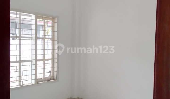 Disewakan Rumah Nyaman Siap Huni Tengah Kota Lokasi di Lodaya Bandung 2