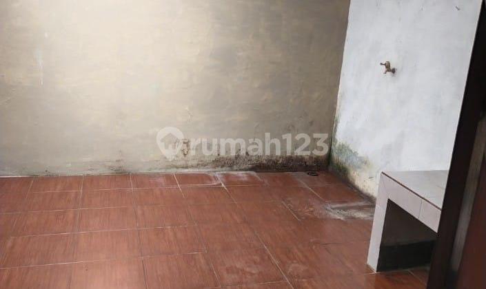 For Sale Comfortable House Ready to Occupy Minimalist Located in Taman Cibaduyut Indah Bandung 2