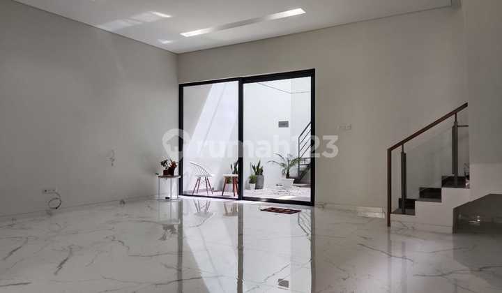 New Ready-to-Occupy House for Sale in a Strategic Location at Mekar Wangi, Bandung New Ready-to-Occupy House for Sale in a Strategic Location at Mekar Wangi, Bandung