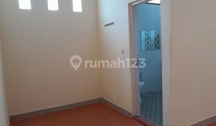 Dijual Rumah Furnished 3 Lantai Siap Huni Tengah Kota Lokasi di Sayap Pajajaran Bandung 2