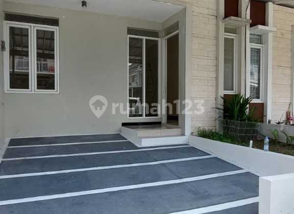 Dijual Rumah Minimalis Modern Siap Huni Cluster Springville di Taman Kopo Indah 5 Bandung