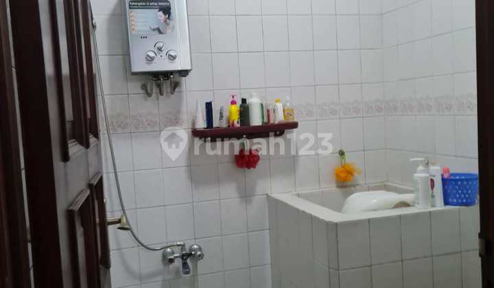 Disewakan Rumah Siap Huni Full Furnished Lokasi Strategis di Cikutra Bandung 2