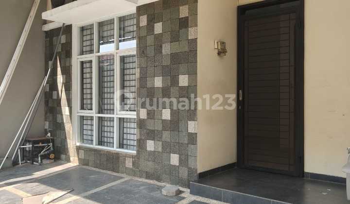 Disewakan Rumah 2 Lantai Siap Huni di Mekarwangi Bandung Hunian Nyaman dan Aman Lokasi Strategis dan Akses Mudah Disewakan Rumah 2 Lantai Siap Huni di Mekarwangi Bandung Hunian Nyaman dan Aman Lokasi Strategis dan Akses Mudah