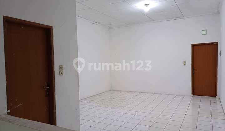 For Rent, Ready-to-Use Shop House Suitable for Business, Located in Taman Kopo Indah 3, Bandung 2