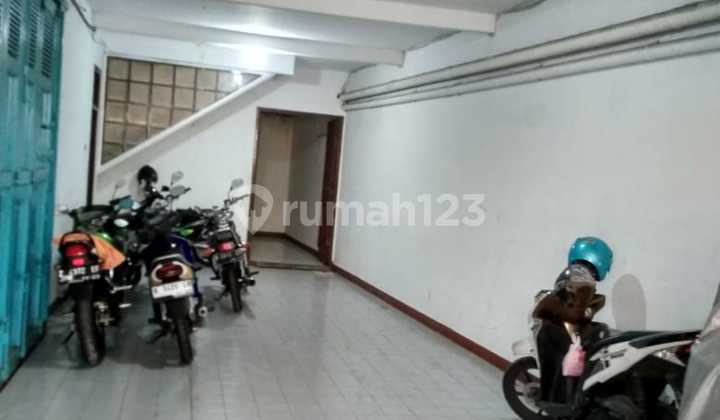 Disewakan Gudang + Toko Siap Pakai Cocok untuk Usaha Lokasi di Holis Bandung