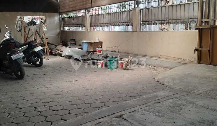 For Sale Old House Sriwijaya Street Bkr Bandung Comfortable Residence and Strategic Location with Easy Access 2